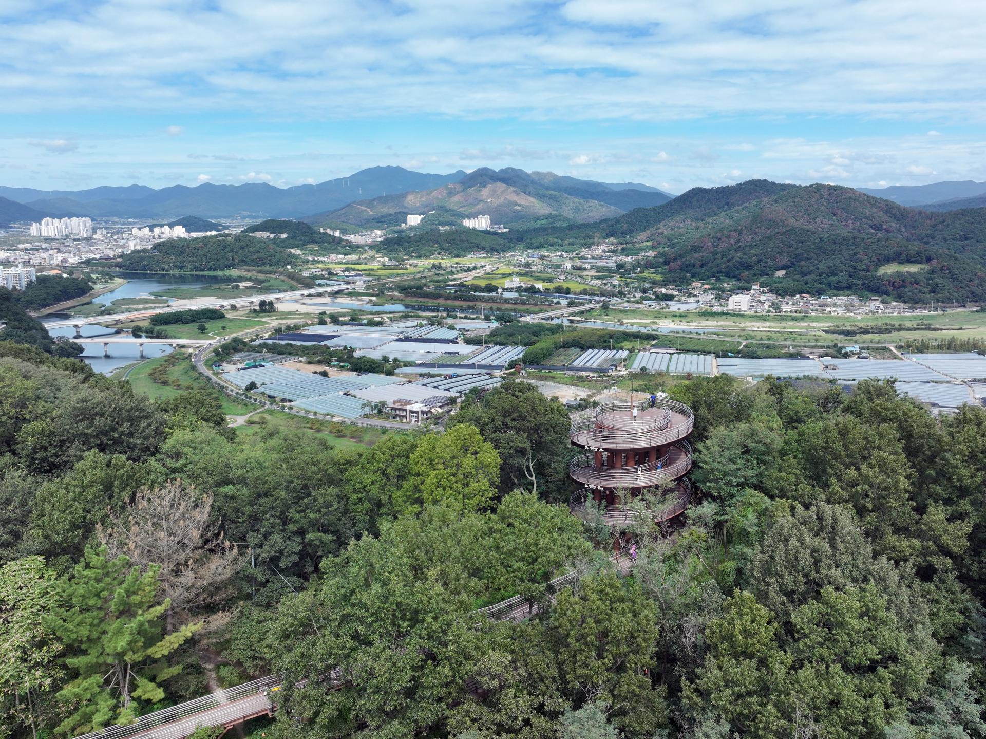 20250923 용두산 달팽이 전망대 (5).JPG